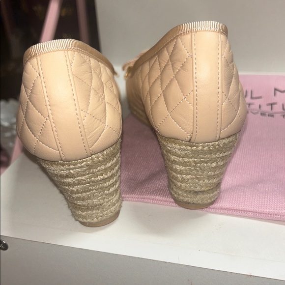 Blush and Gold Wedges - Picture 2 of 4
